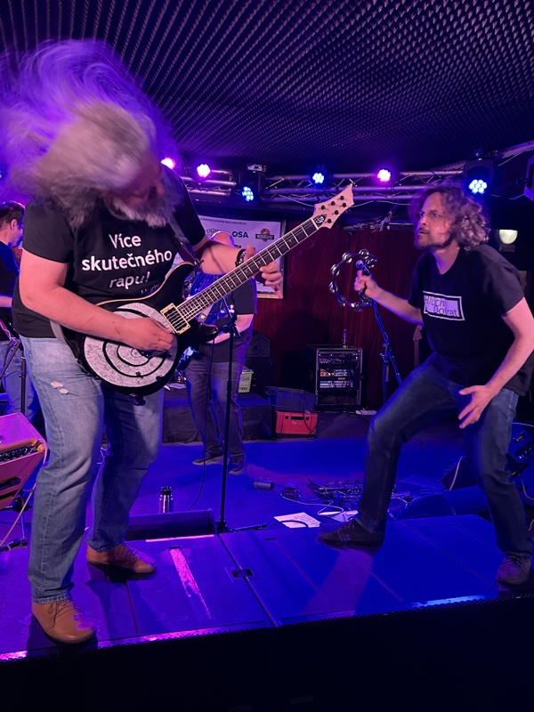 hluchý dovrat – vítěz 2. čtvrtfinálového kola líhně 2026 (hard cafe, karviná)